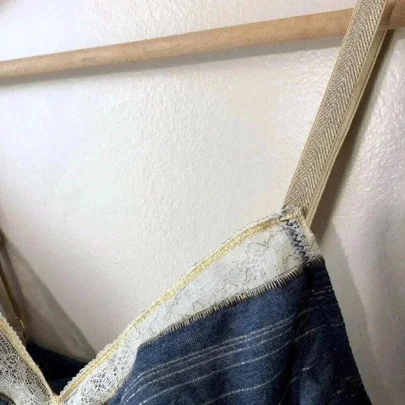 VANITY FAIR Bralette Size 30A NWT - Picture 6 of 6